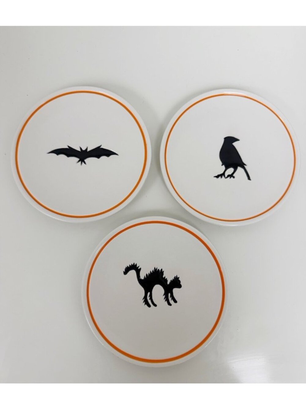 Williams Sonoma Halloween Trick or Treat plates Set Of 3 bird cat bat